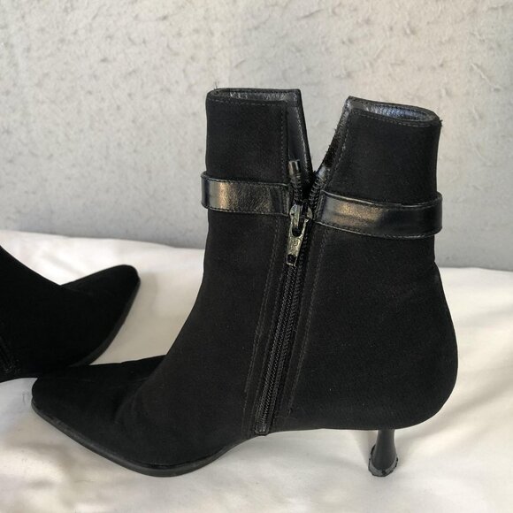 Stuart Weitzman Boots Womens Size 5 Black Gore-Tex Ankle Kitten Heel Pointed Toe - Picture 16 of 16